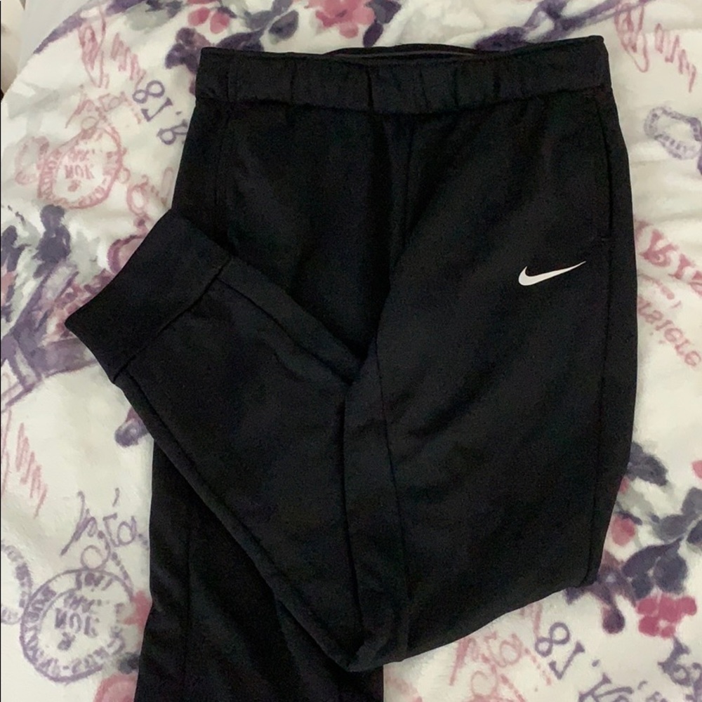 nike joggers !!!